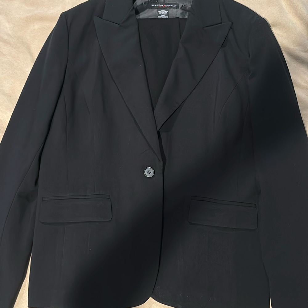 NY and company suit